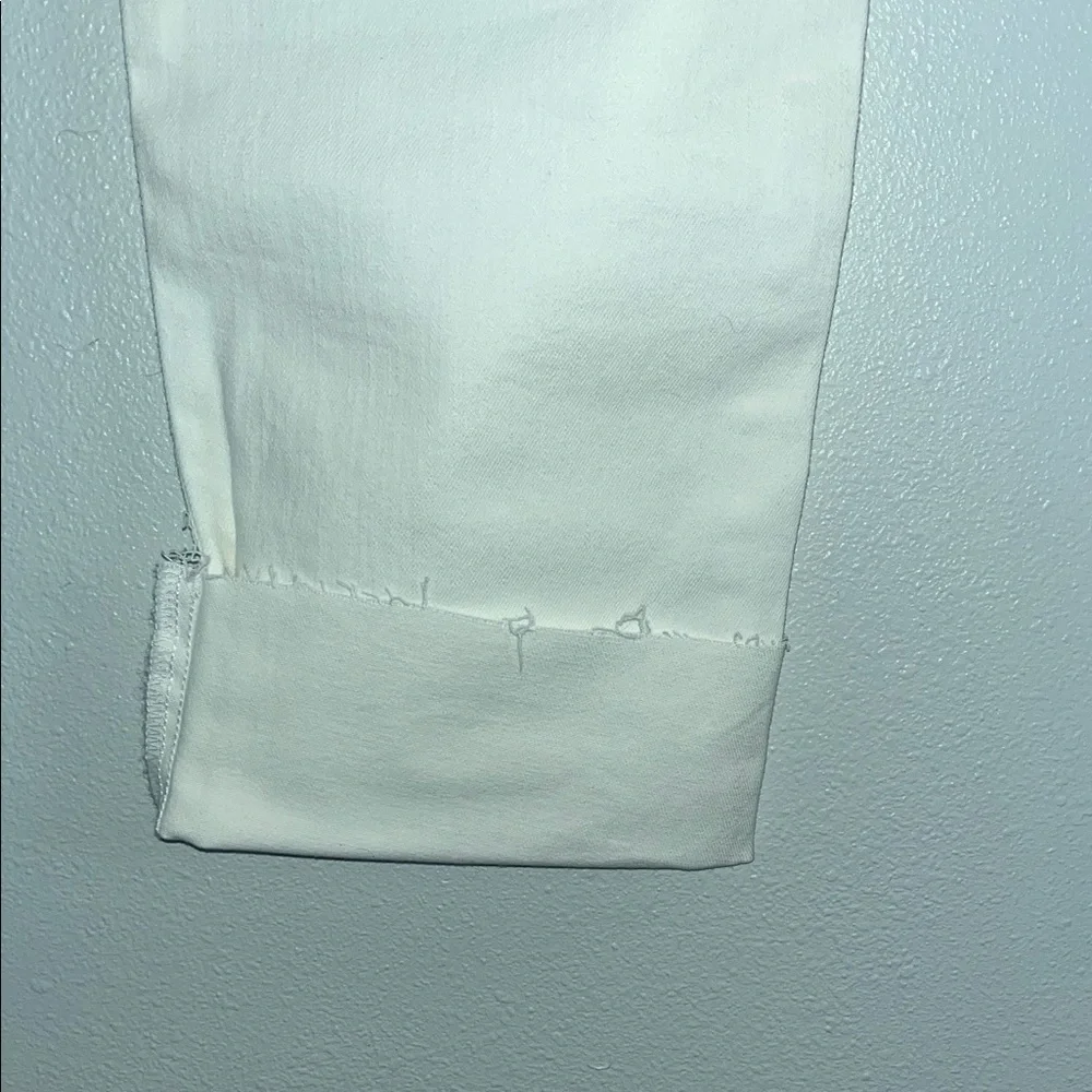 KUT From the Kloth Crop Jeans Distressed Button Fly‎ White Denim Size 10 NWT - Picture 6 of 9